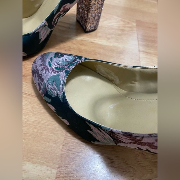 Marc Fisher Green & Pink Glitter Block Heels Mary Jane’s Size 8 - Picture 15 of 16